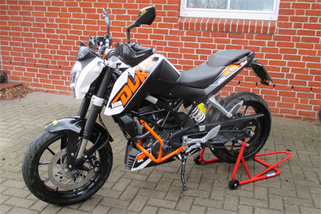 KTM Duke 125